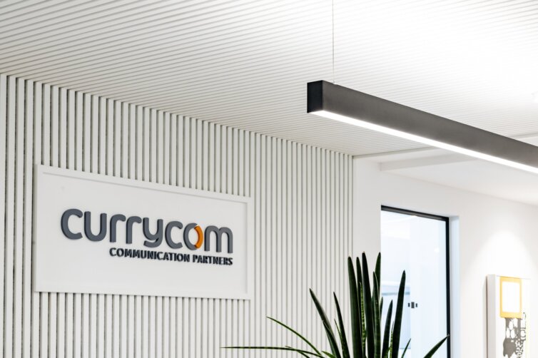 Business-Commercial-Eglo-Currycom-3