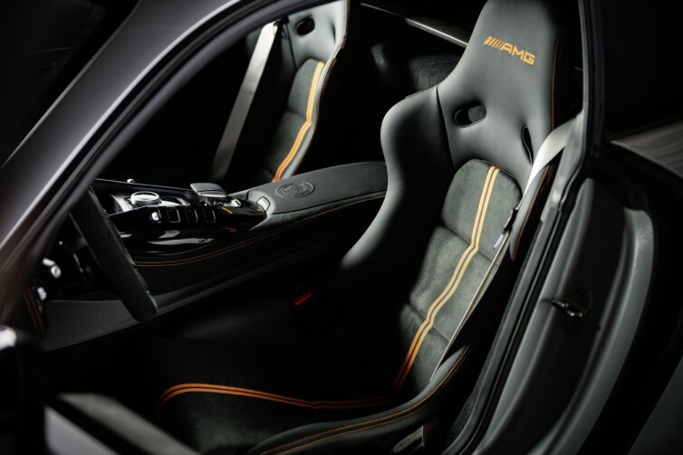 Business-Commercial-Mercedes-AMG-7